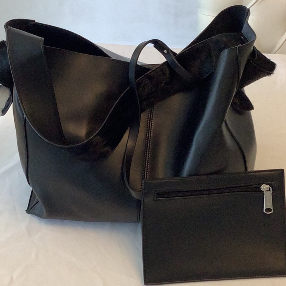 Black tote